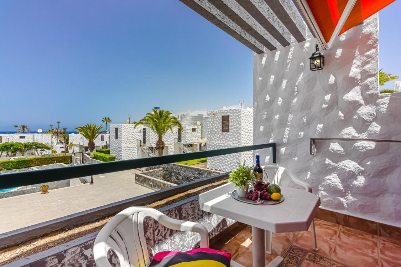 Apartment Apart America - 150 Meters From The Beach, Free Wi-Fi Arona  Εξωτερικό φωτογραφία