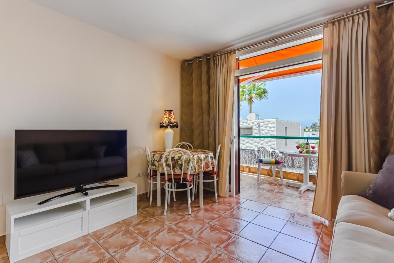 Apartment Apart America - 150 Meters From The Beach, Free Wi-Fi Arona  Εξωτερικό φωτογραφία